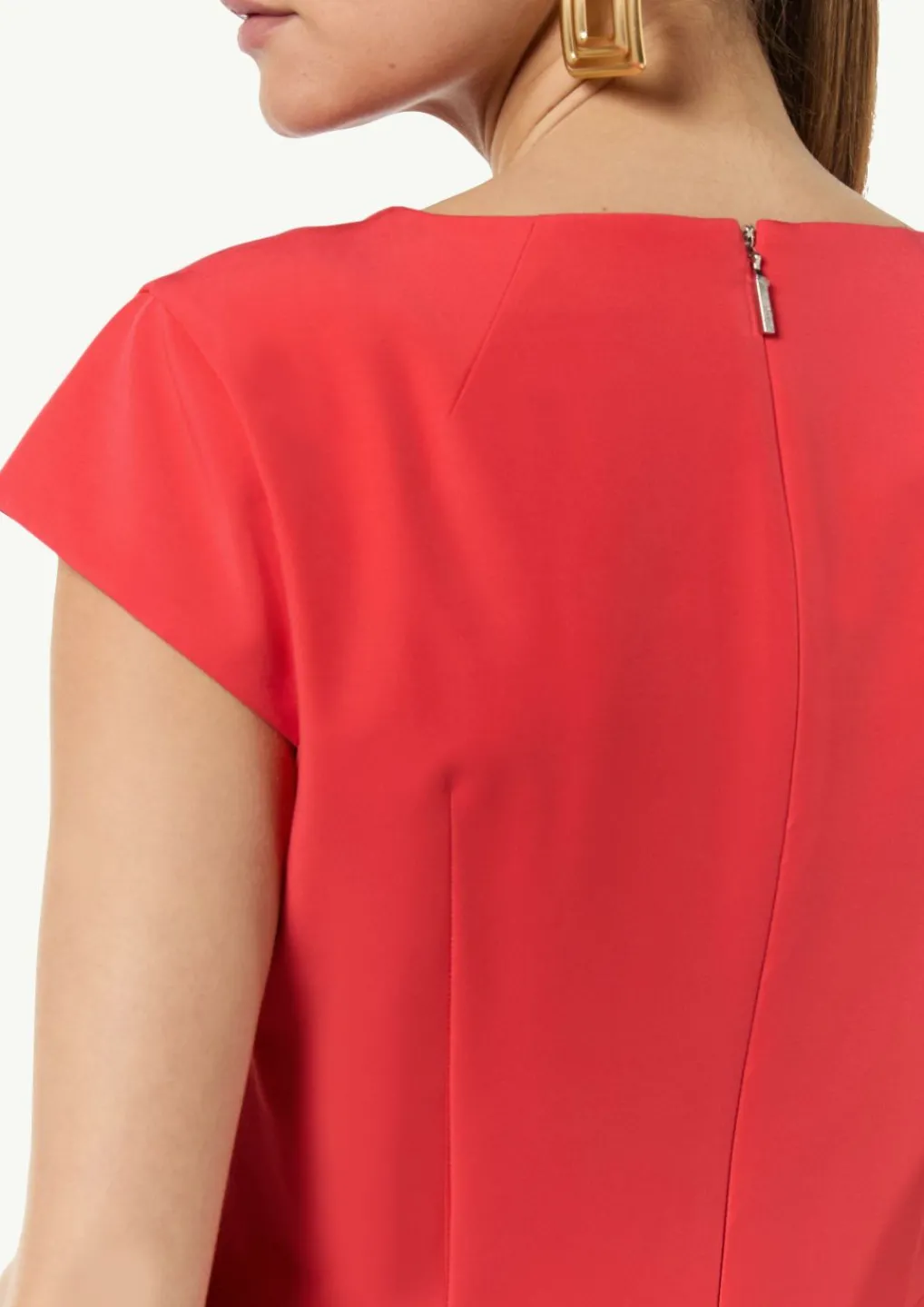 Antailliertes Kleid aus Viskosestretch-Comma Online
