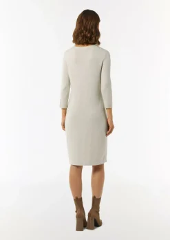 Antailliertes Strickkleid mit seitlichen Rippdetails-Comma Online