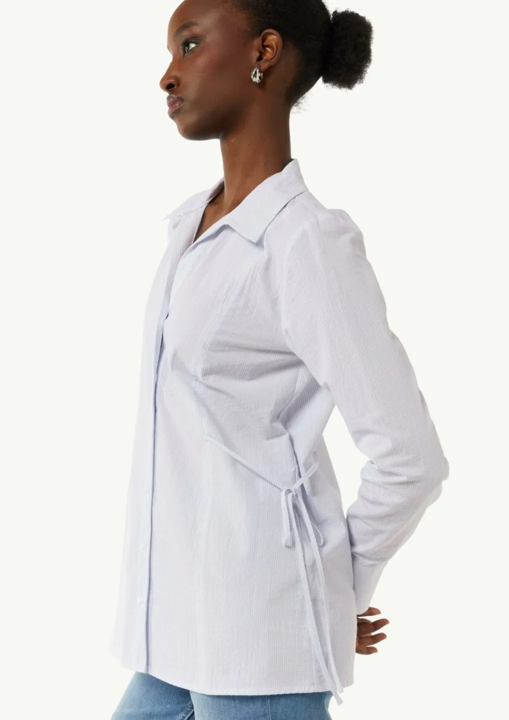 Baumwollbluse im Slim Fit mit Bindedetails-Comma Sale