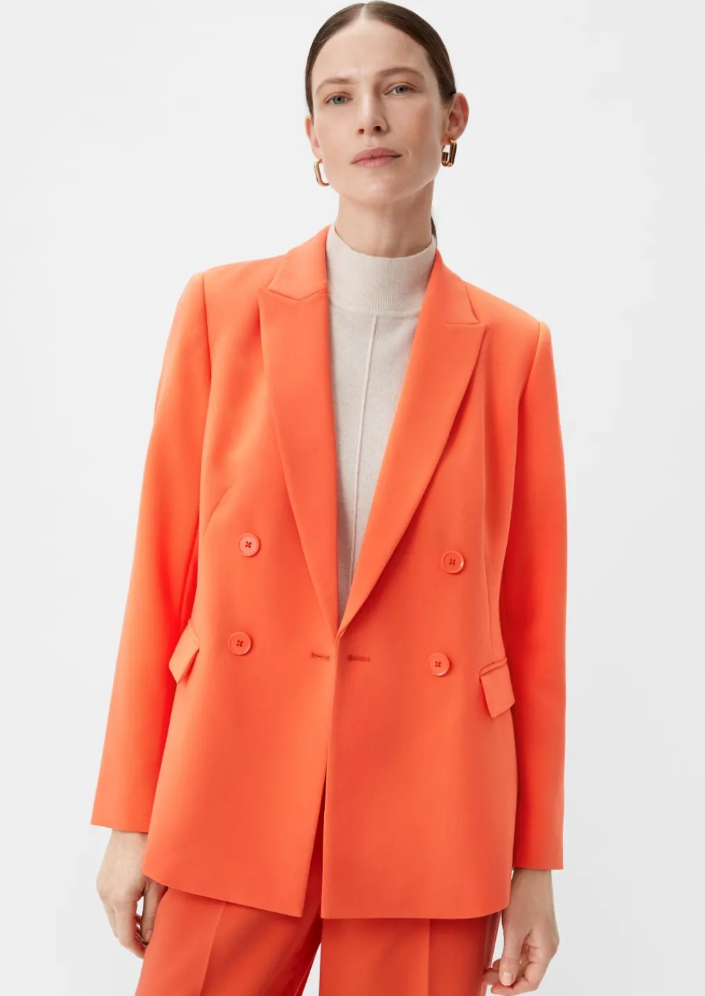 Blazer mit doppelreihigen Knöpfen-Comma New