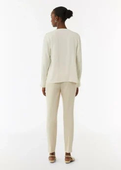 Bluse in Crêpe-Optik mit satiniertem V-Ausschnitt-Comma Online