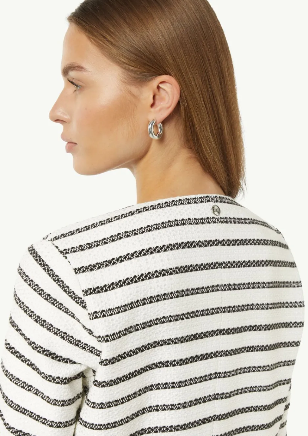 Bouclé-Jacke mit leichter Fütterung und Knopfleiste-Comma Outlet