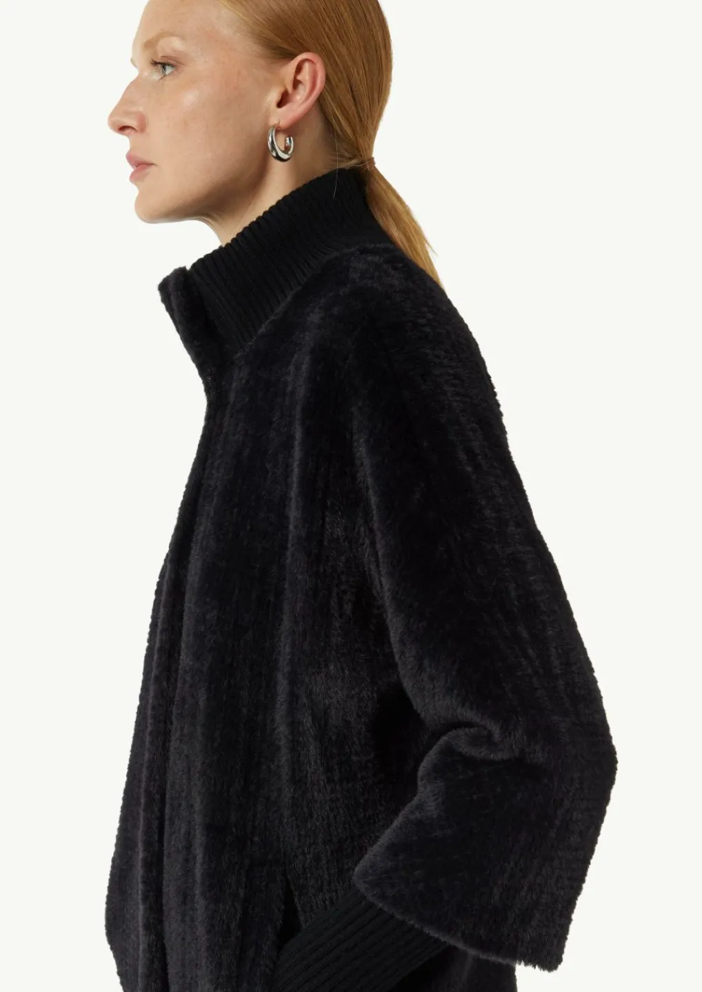 Cape aus Teddyplüsch mit Strickdetails-Comma Best