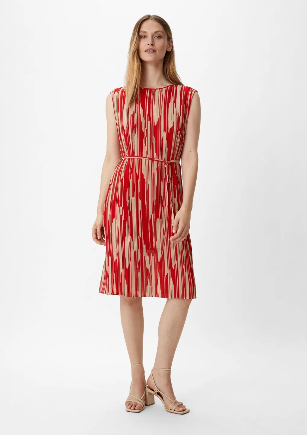 Chiffonkleid mit Plisseefalten-Comma Hot