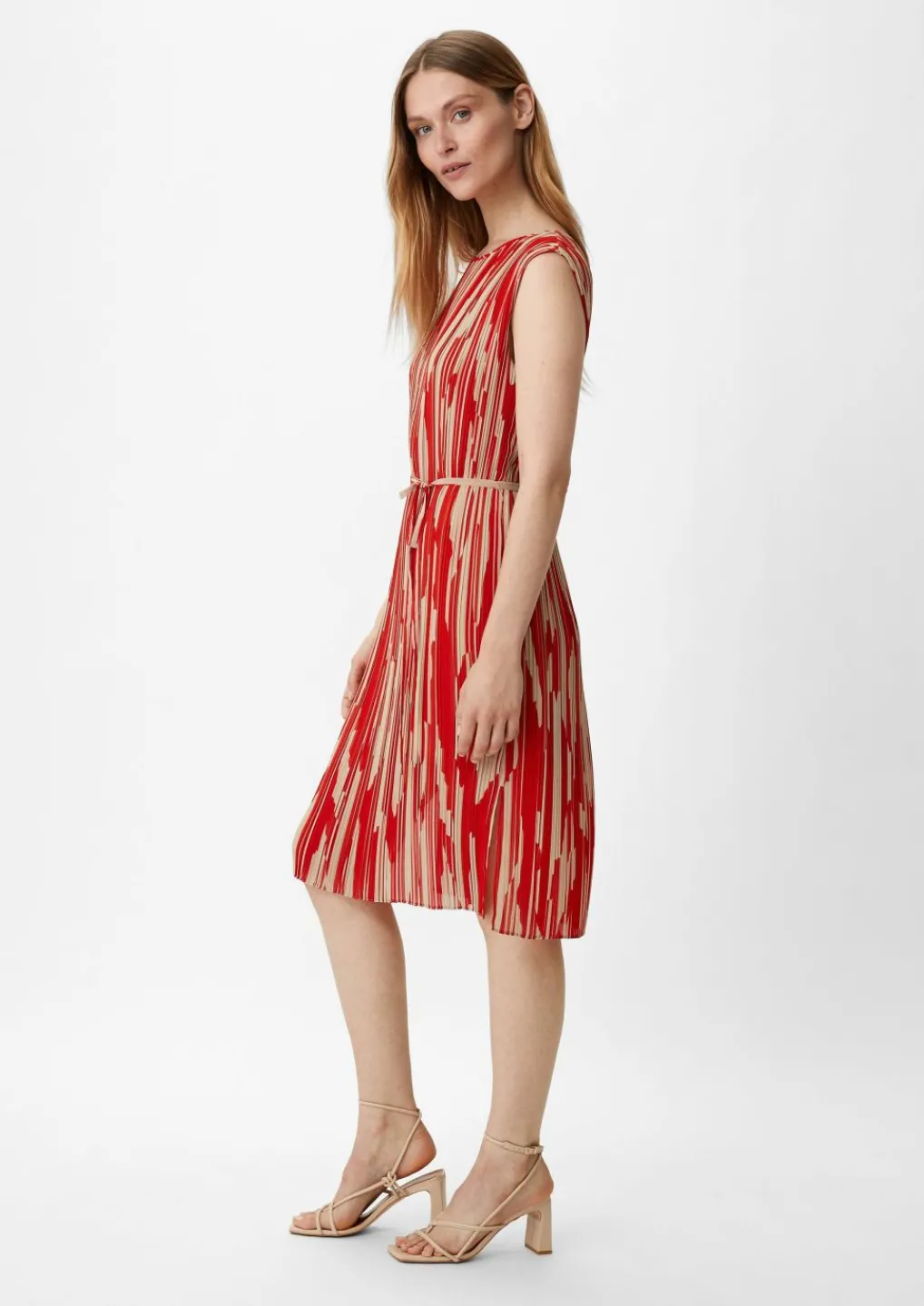 Chiffonkleid mit Plisseefalten-Comma Hot