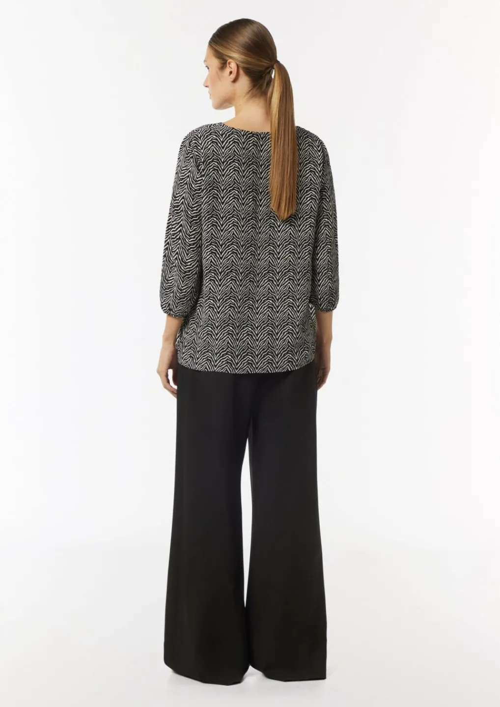 Crêpe-Bluse mit kurzen Ballonärmeln-Comma Discount