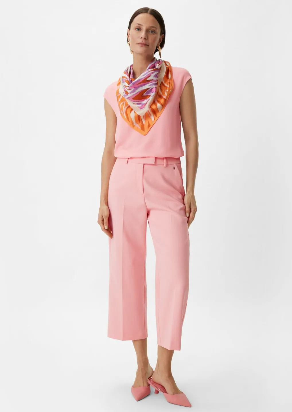 Crêpe-Bluse mit Satin-Detail-Comma Fashion