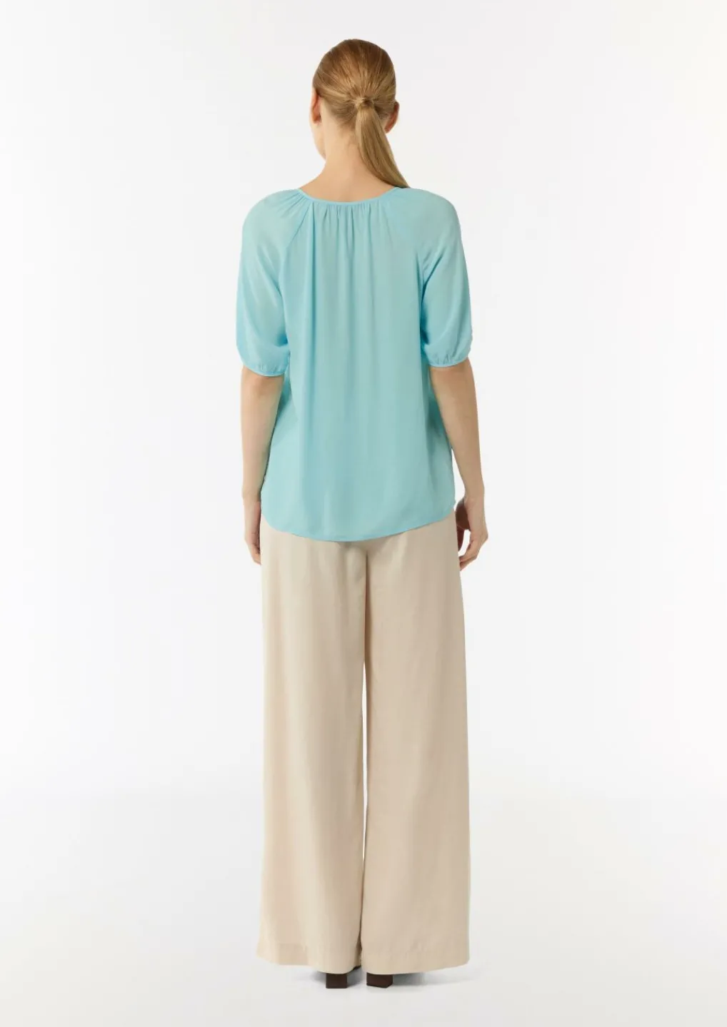 Crêpe-Bluse mit voluminösen Ärmeln und Raffung-Comma Hot