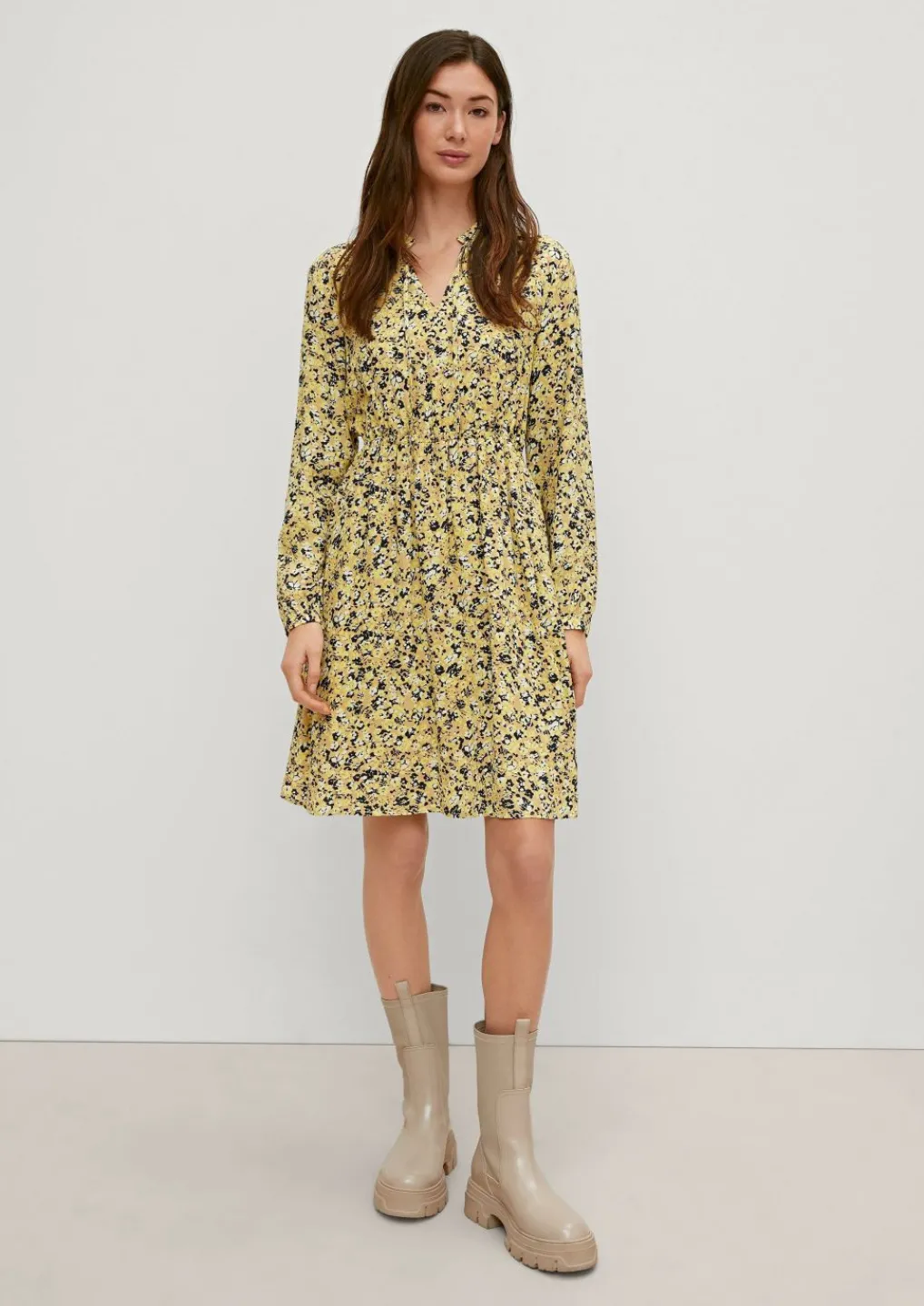 Crêpe-Kleid aus Viskose-Comma Fashion
