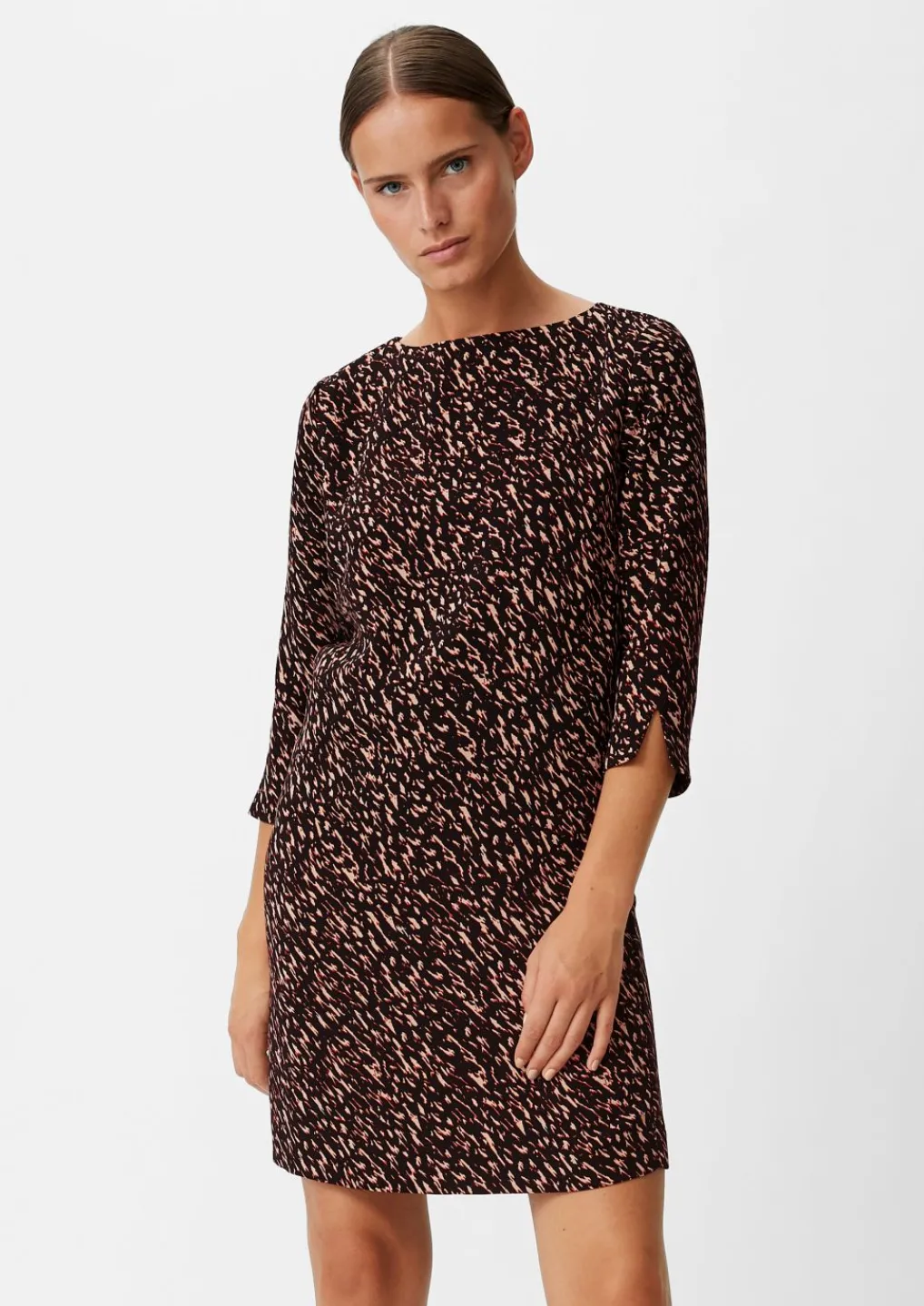 Crêpe-Kleid mit Allover-Print-Comma Online