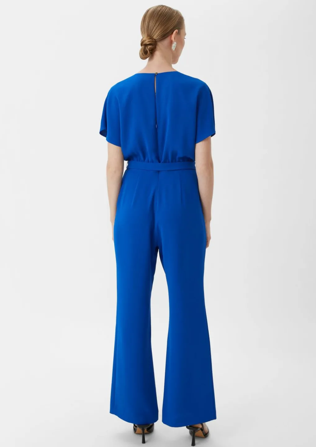 Crêpe-Overall mit ausgestelltem Bein-Comma Discount