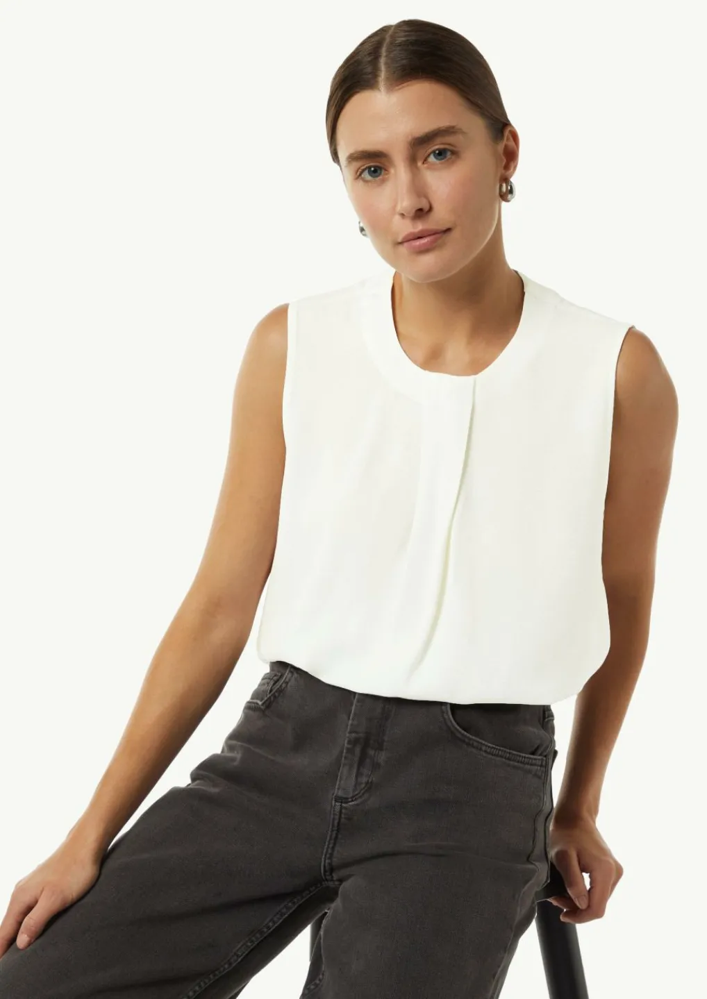 Crêpe-Top mit Faltendetail-Comma Hot