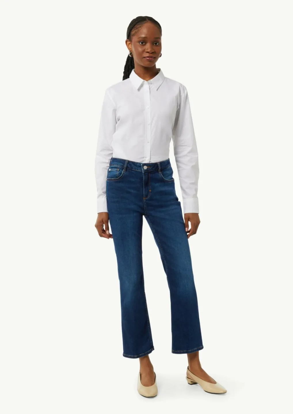 Elastische Ankle-Jeans mit leicht ausgestelltem Bein-Comma Hot