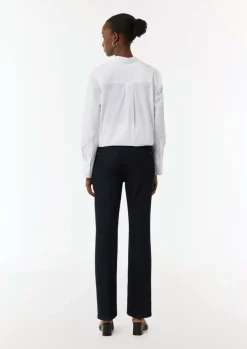 Elastische Jeans in dunkler Waschung mit Bügelfalten-Comma Discount