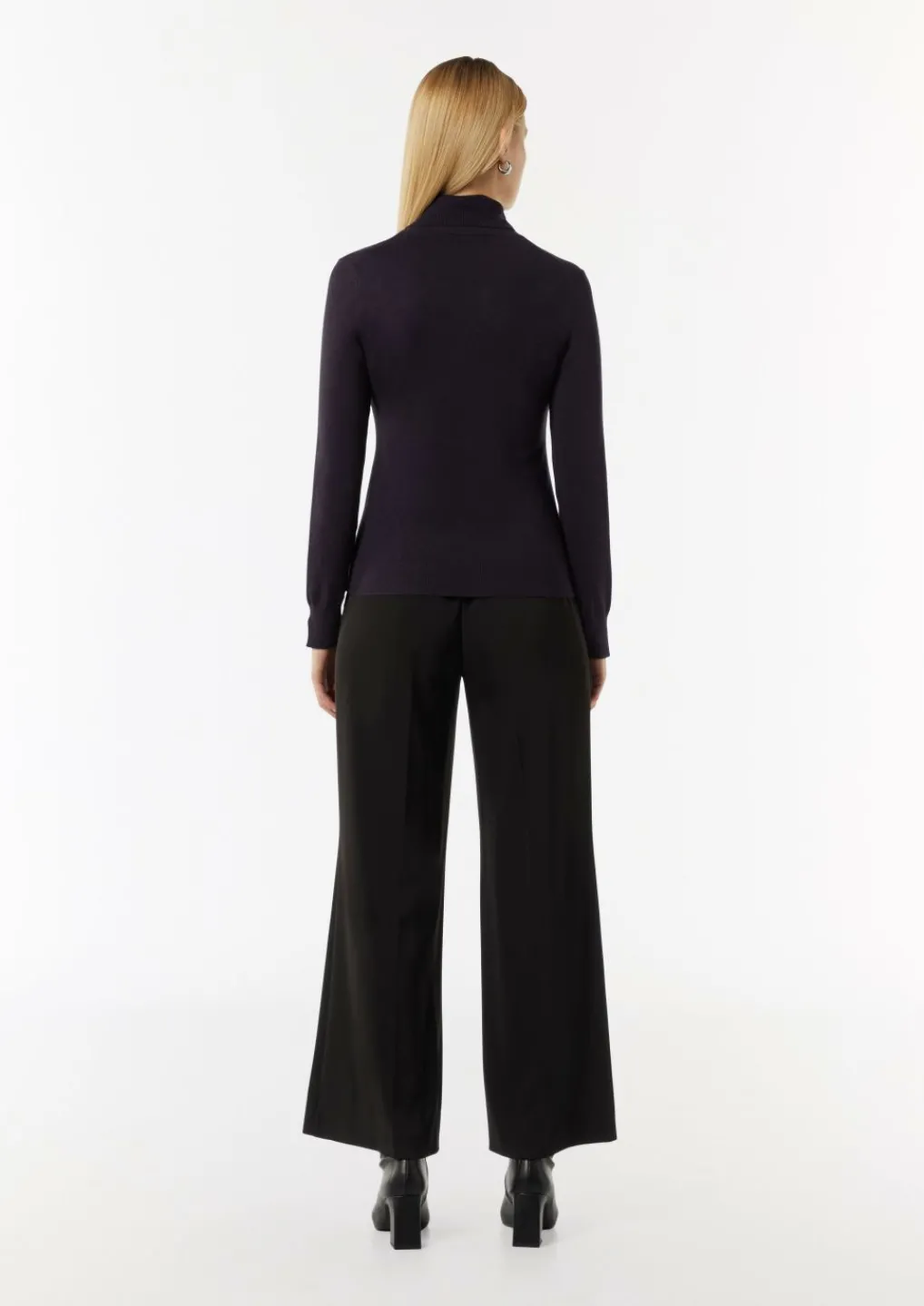 Eleganter Feinstrickpullover mit Rollkragen-Comma Best