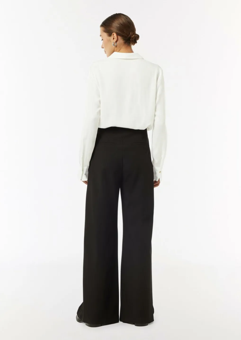Elegante Satin-Bluse mit verdeckter Knopfleiste-Comma Online