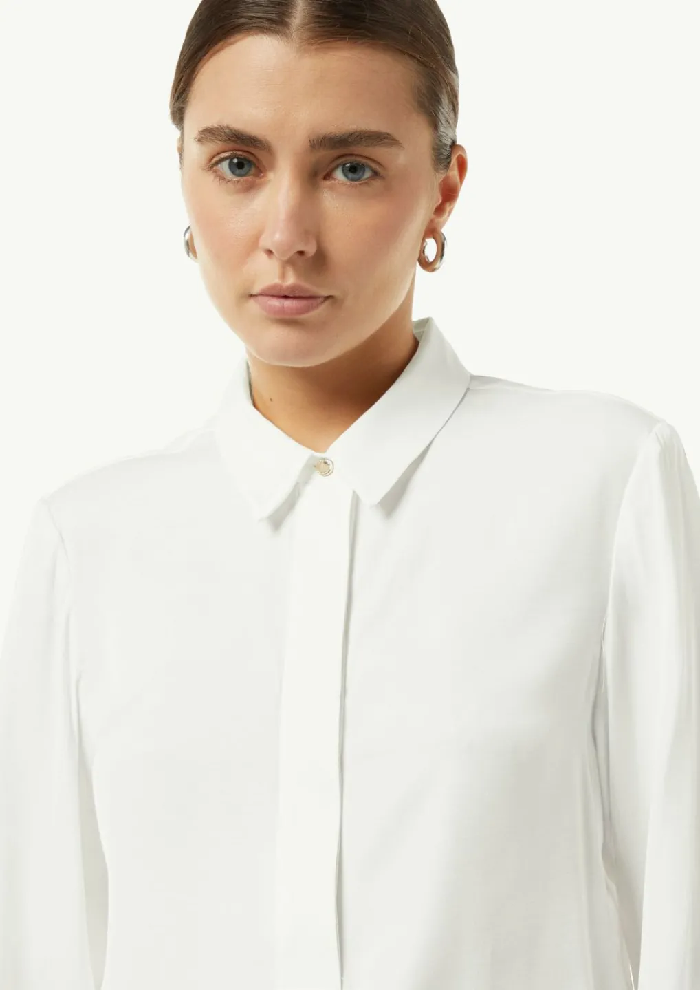 Elegante Satin-Bluse mit verdeckter Knopfleiste-Comma Online