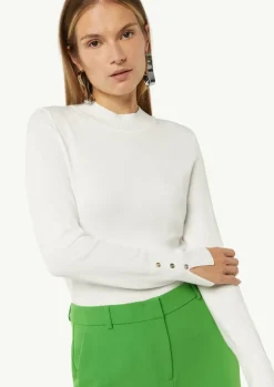 Feiner Strickpullover mit Zierknöpfen am Ärmel-Comma New