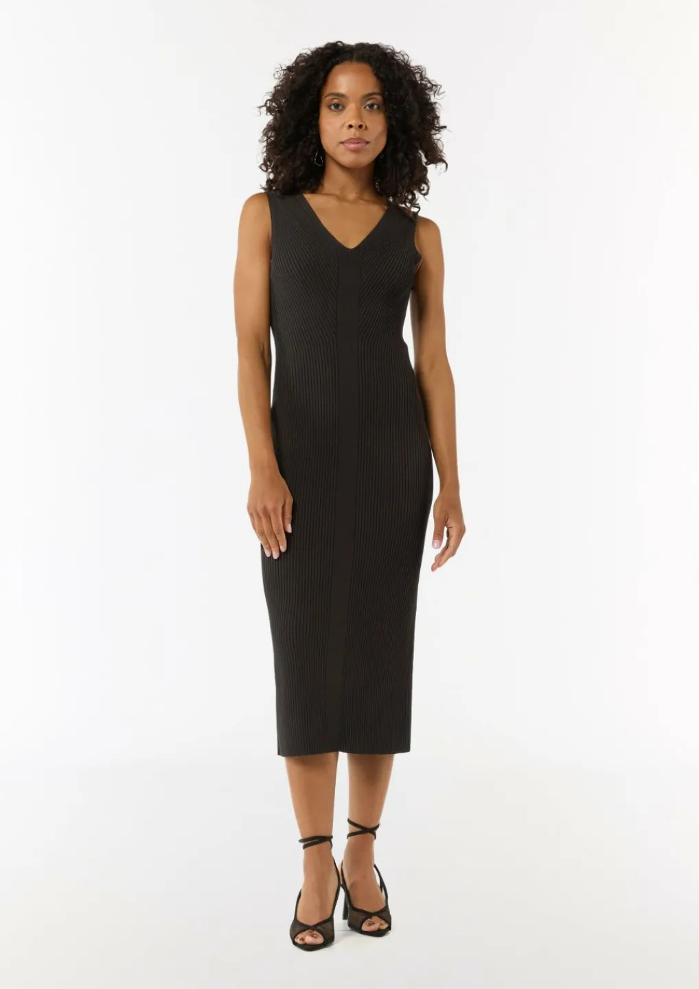 Feinstrickkleid im Slim Fit mit V-Ausschnitt-Comma Outlet