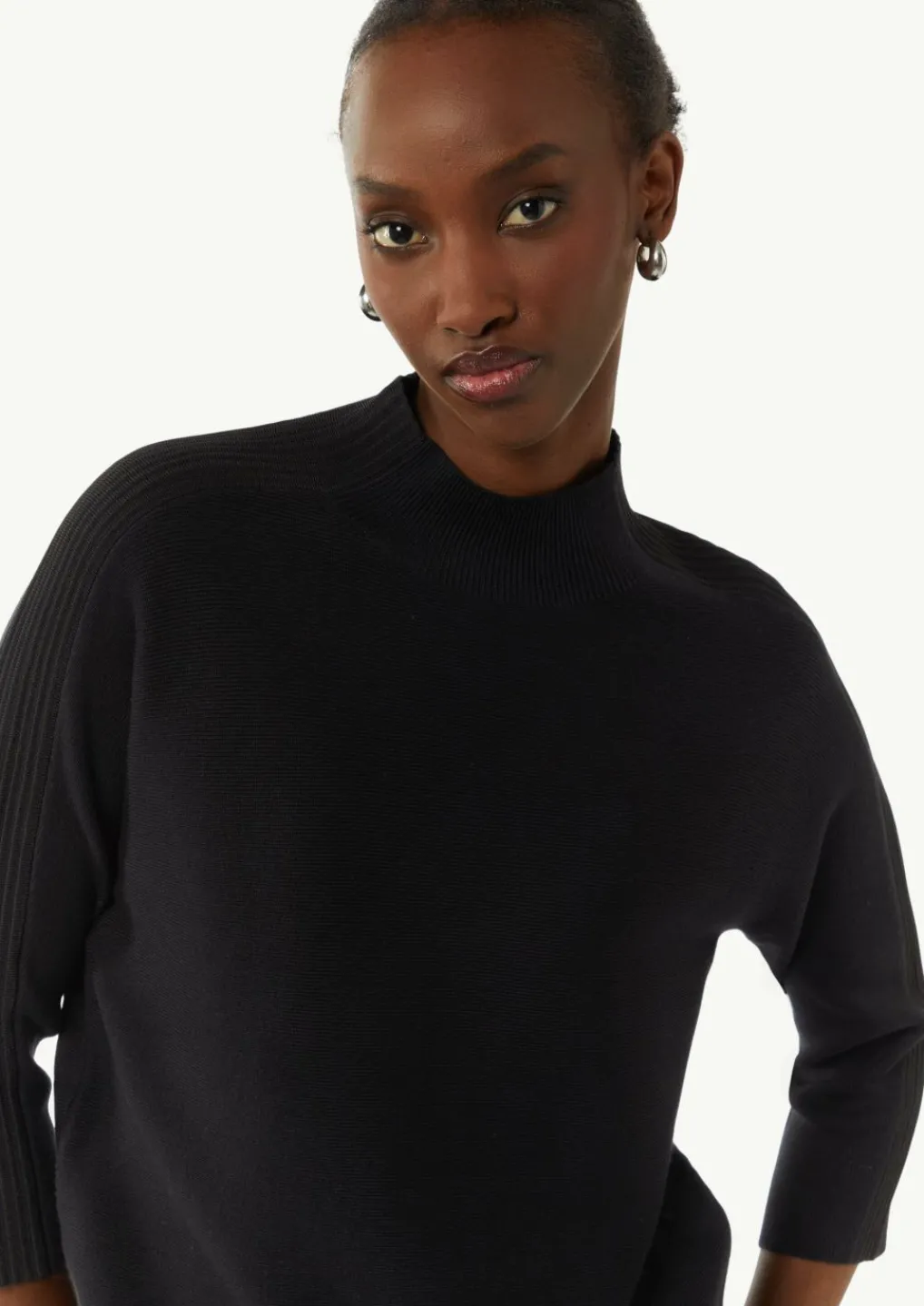 Feinstrickpullover mit Stehkragen und Rippdetail-Comma Clearance
