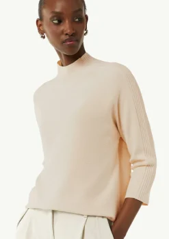 Feinstrickpullover mit Stehkragen und Rippdetail-Comma Best