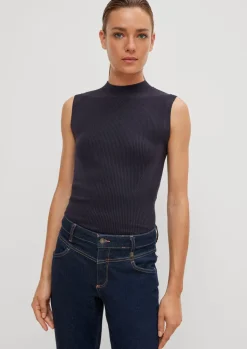 Feinstricktop aus Viskosemix-Comma Hot