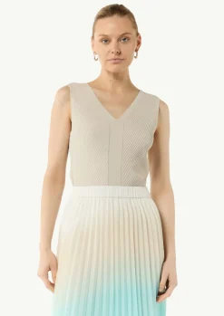 Feinstricktop mit Rippstruktur im Skinny Fit-Comma Outlet