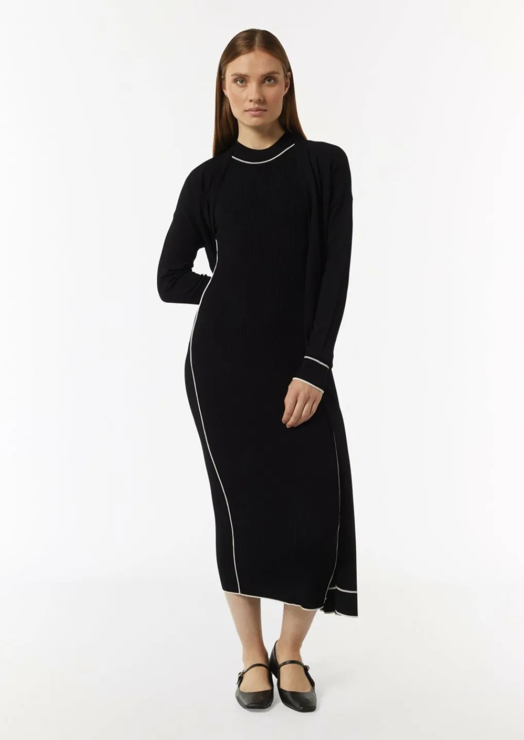 Figurbetontes Rippstrickkleid mit Kontrastdetails-Comma Outlet