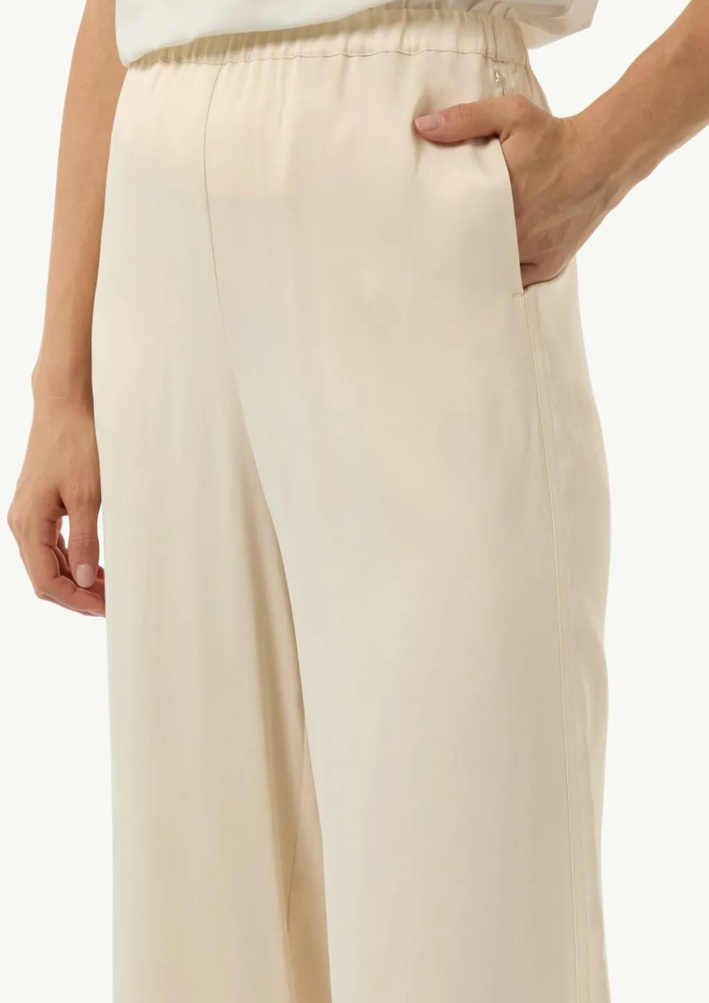 Fließende Satin-Hose mit weitem Bein und elastischem Bund-Comma Discount
