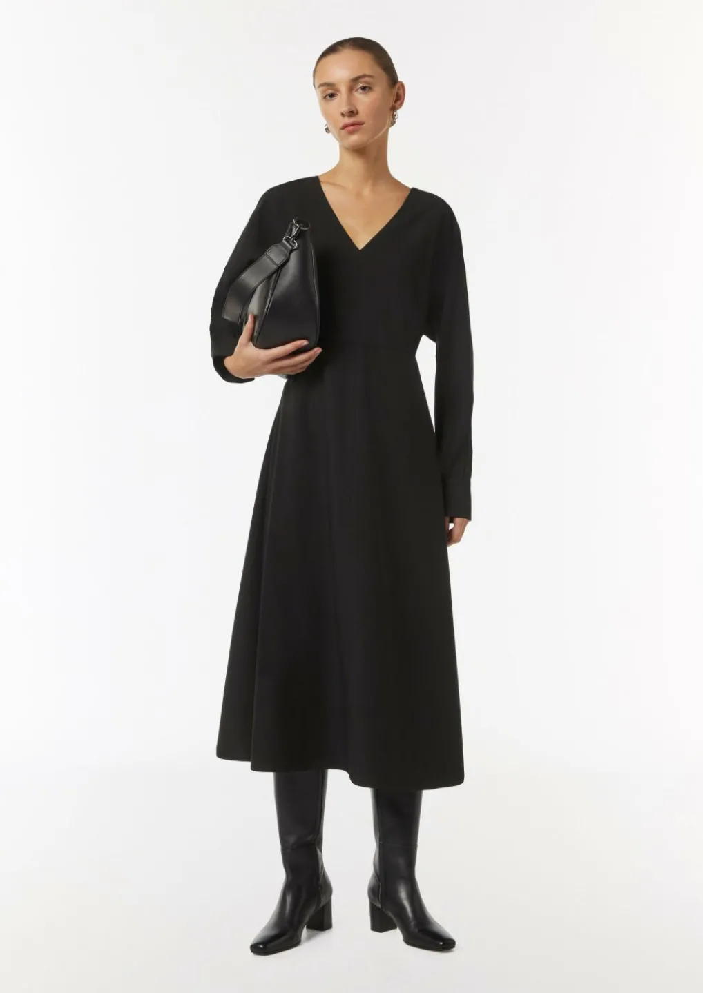 Fließendes Crepe-Kleid mit V-Ausschnitt-Comma Sale