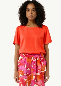 Fließendes Shirt aus Satin im Relaxed Fit-Comma Hot