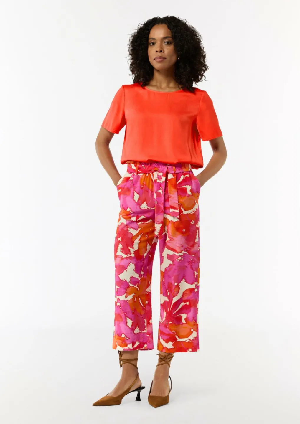 Fließendes Shirt aus Satin im Relaxed Fit-Comma Hot