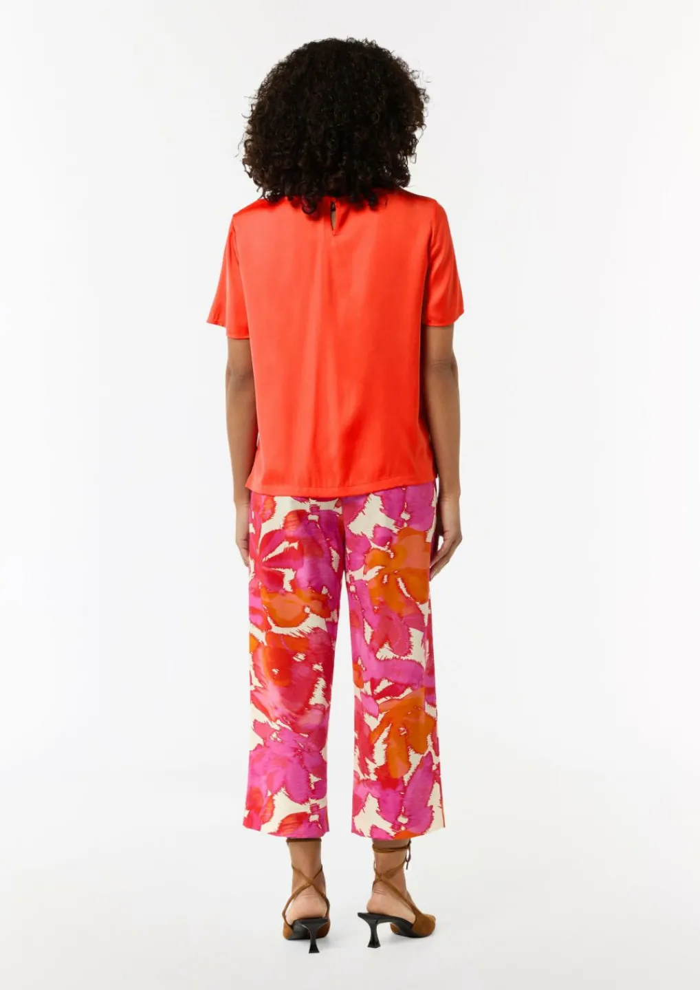 Fließendes Shirt aus Satin im Relaxed Fit-Comma Hot