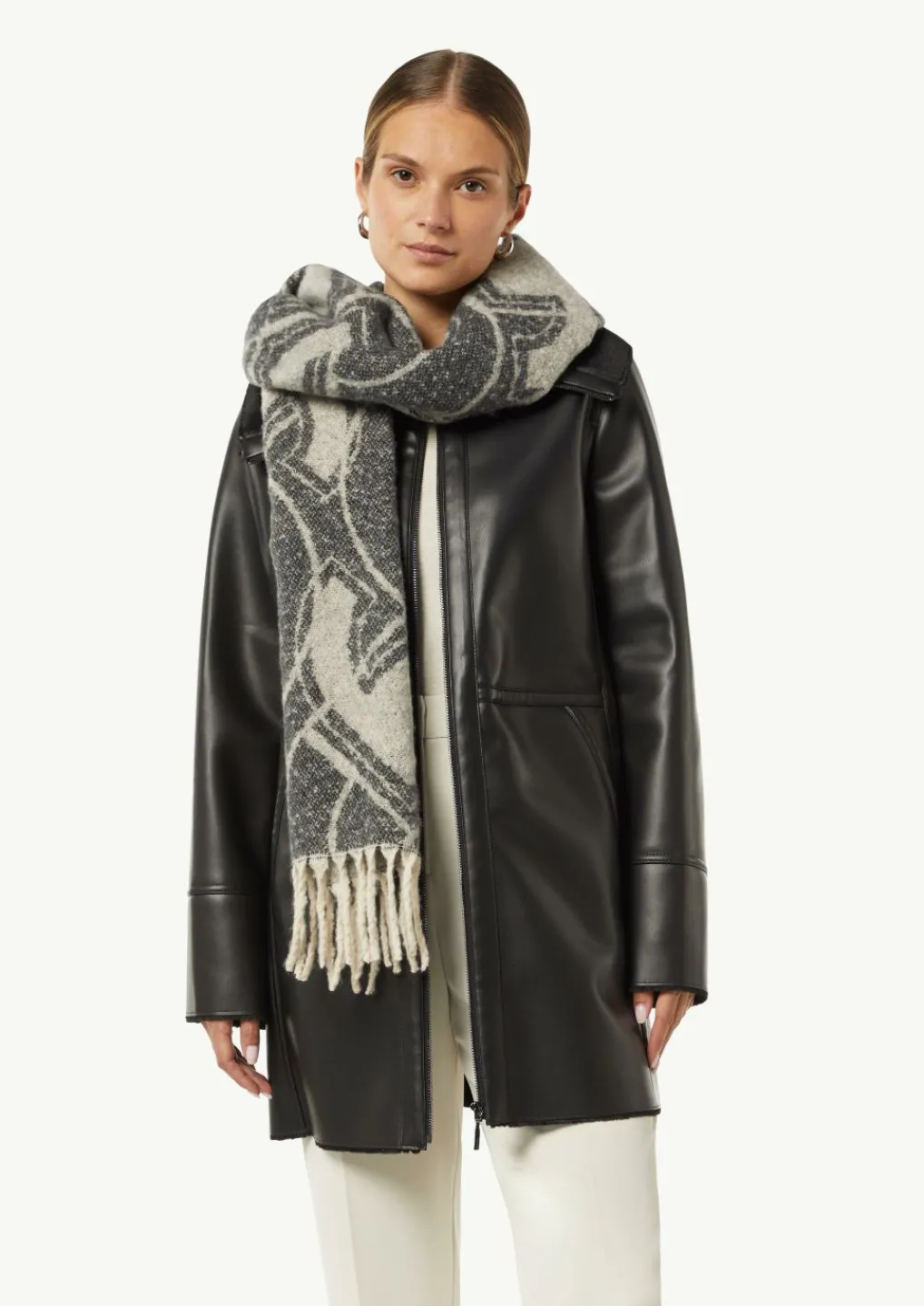 Gemusterter Schal aus Web-Jacquard-Comma Online