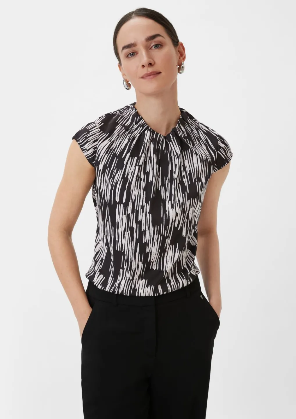 Geraffte Bluse mit All-over-Print-Comma Fashion