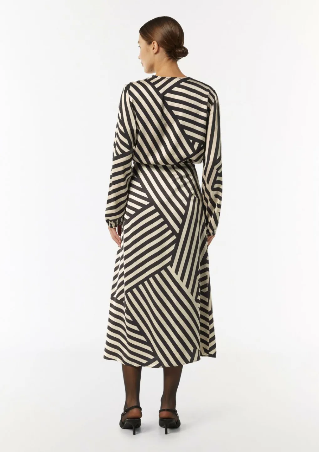 Gestreifte Satinbluse mit Raffung-Comma Online