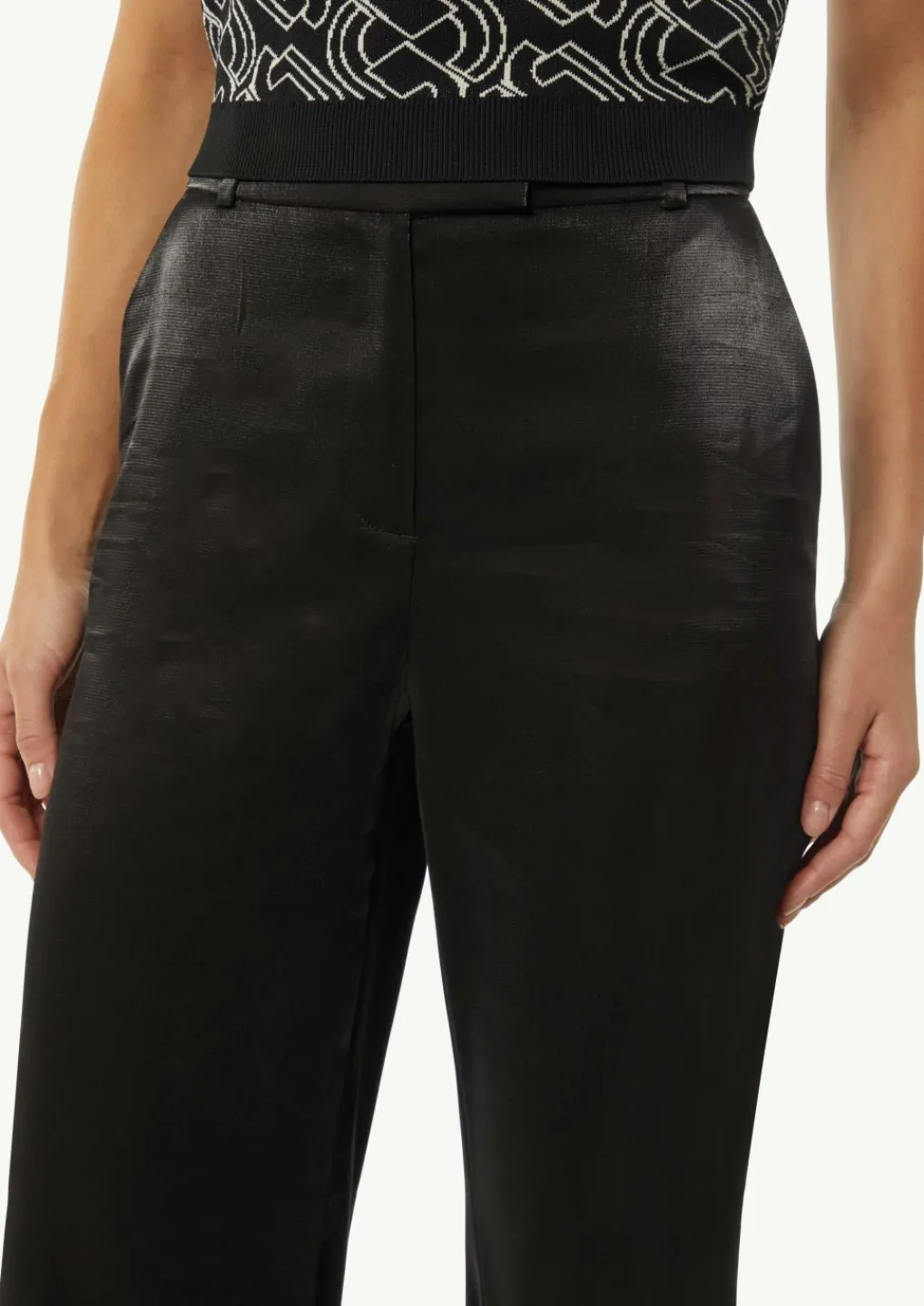 Glänzende Marlenehose mit Schlitz-Detail-Comma Fashion
