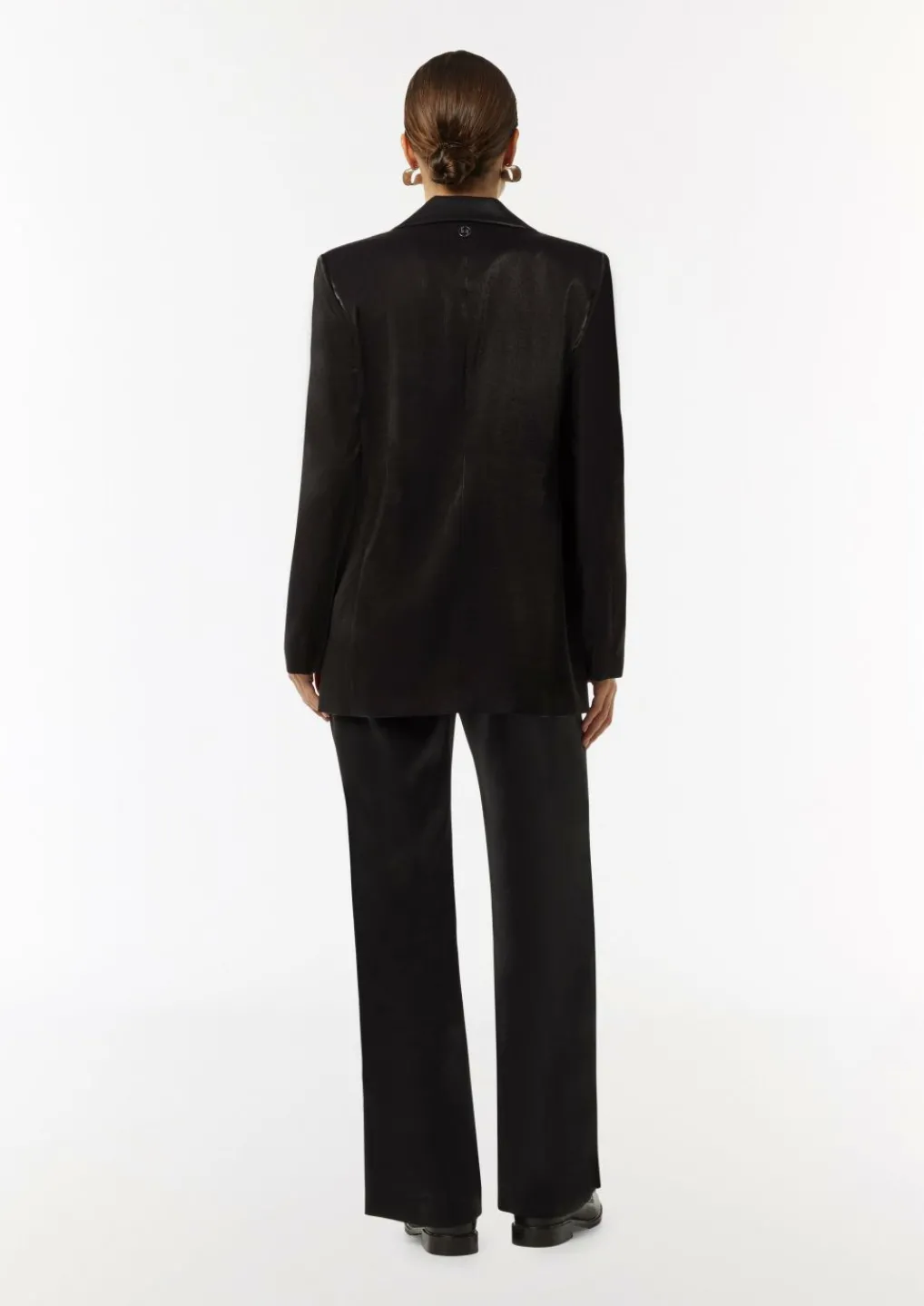 Glänzender Blazer mit Zierknöpfen-Comma New