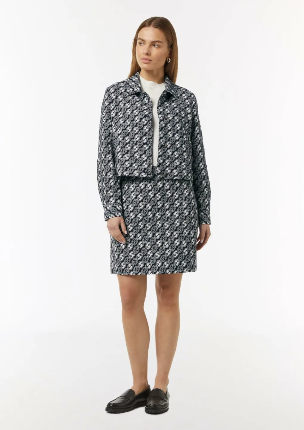 Jacquard-Rock mit Logo-Muster und Reißverschluss-Comma Fashion