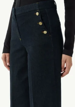 Jeans mit dunkler Waschung-Comma Hot