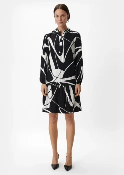 Kleid aus Viskose mit All-over-Print-Comma Best