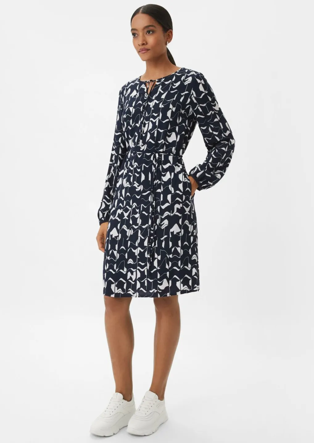 Kleid mit Bindeband-Comma Best