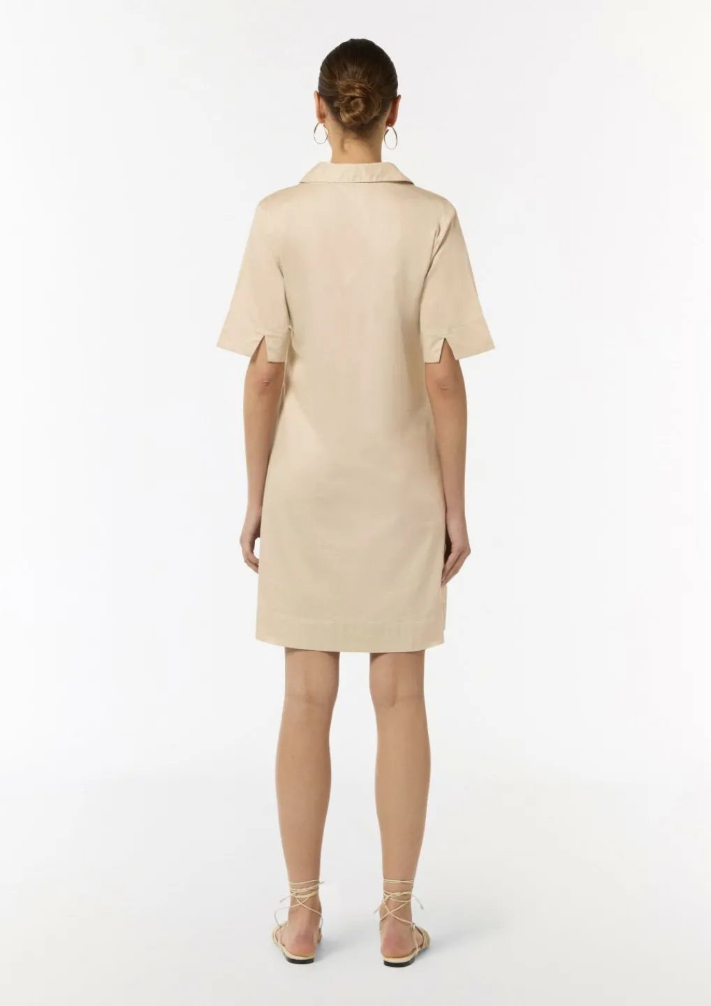 Kleid mit Tunika-Ausschnitt und Hemdkragen-Comma Sale