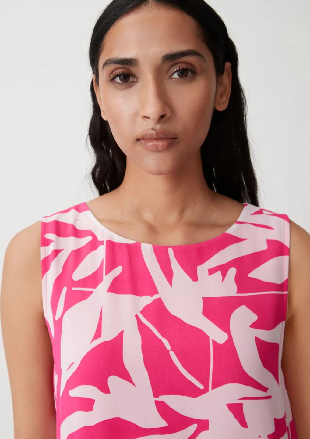 Kleid mit Volants-Comma Hot