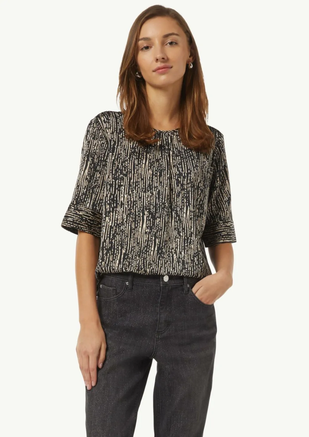 Kurzarm-Bluse mit All-over-Print-Comma Discount