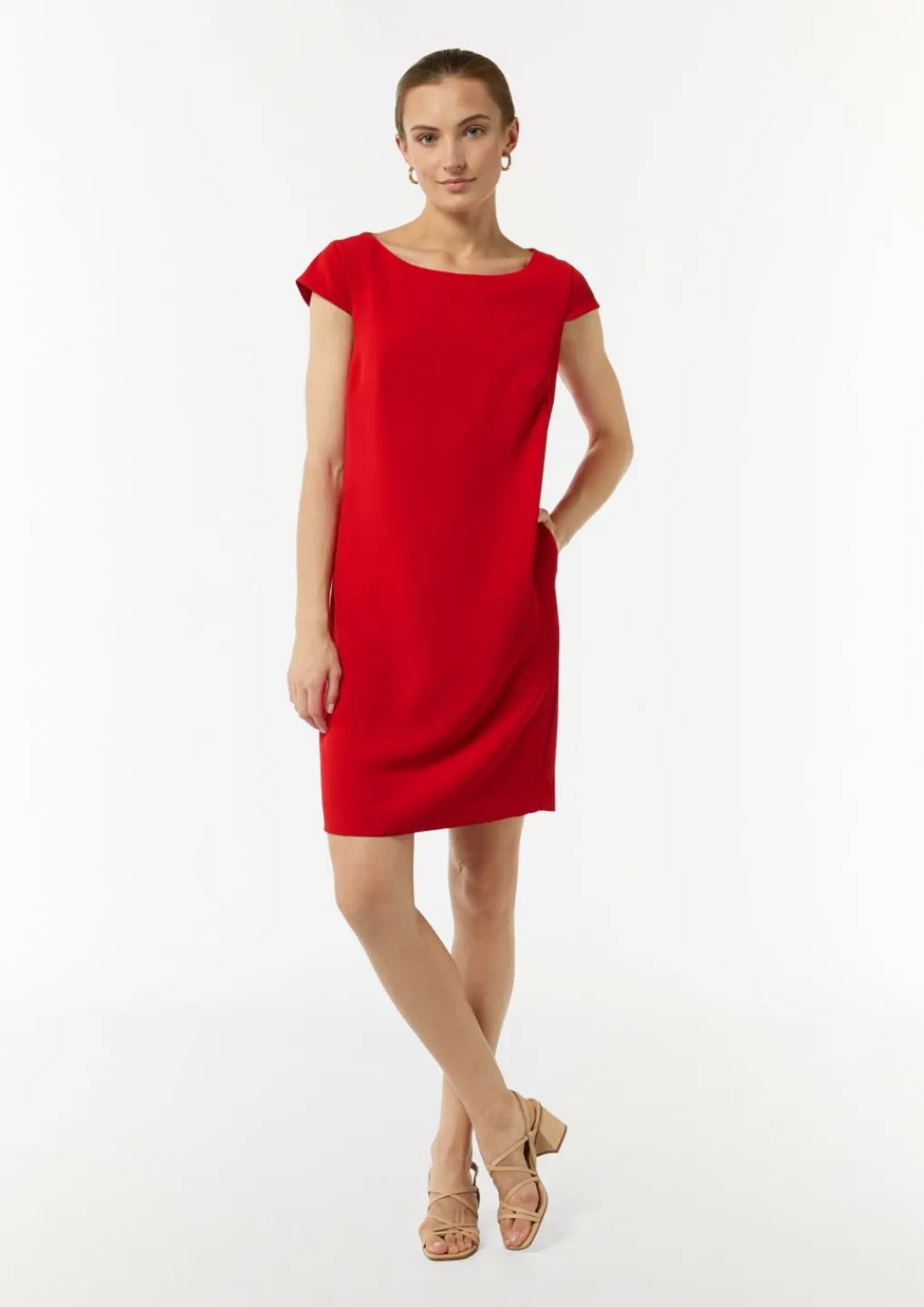 Kurzes Kleid aus Crêpe-Comma Best