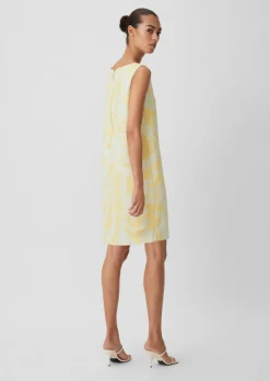 Kurzes Kleid aus Crêpe-Comma Fashion