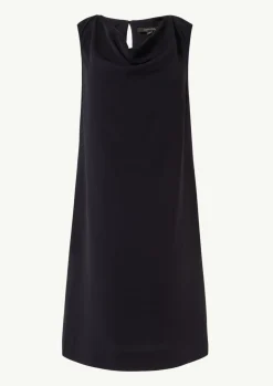 Kurzes Kleid mit Crêpestruktur-Comma Hot