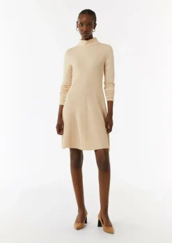Kurzes Rippstrickkleid mit Turtleneck-Comma Sale