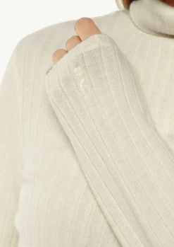Langarm-Shirt mit Rollkragen-Comma Hot